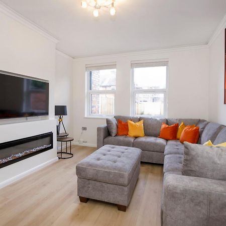 The Burton York 3 Bedroom House Sleeps 6 Eksteriør bilde
